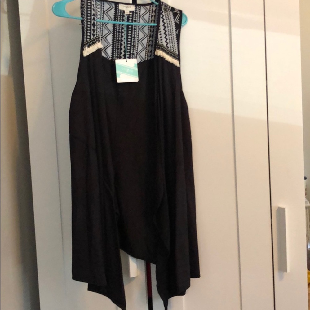 Drape Open vest (sleeveless)